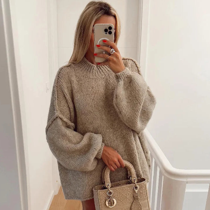 Oversized striktrøje med bishop-ærmer – Beige