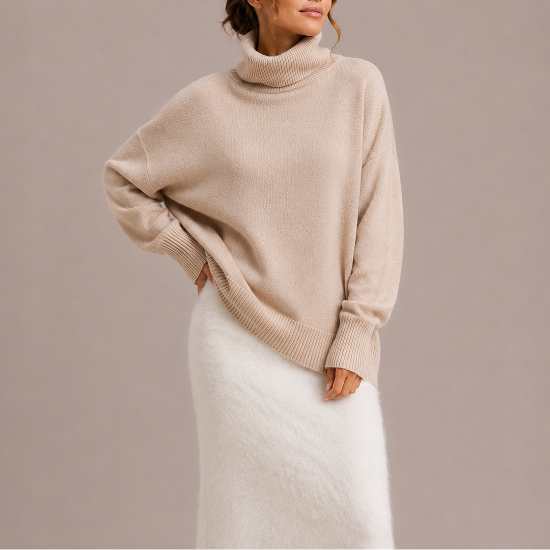 Oversized striktrøje med rullekrave – Beige